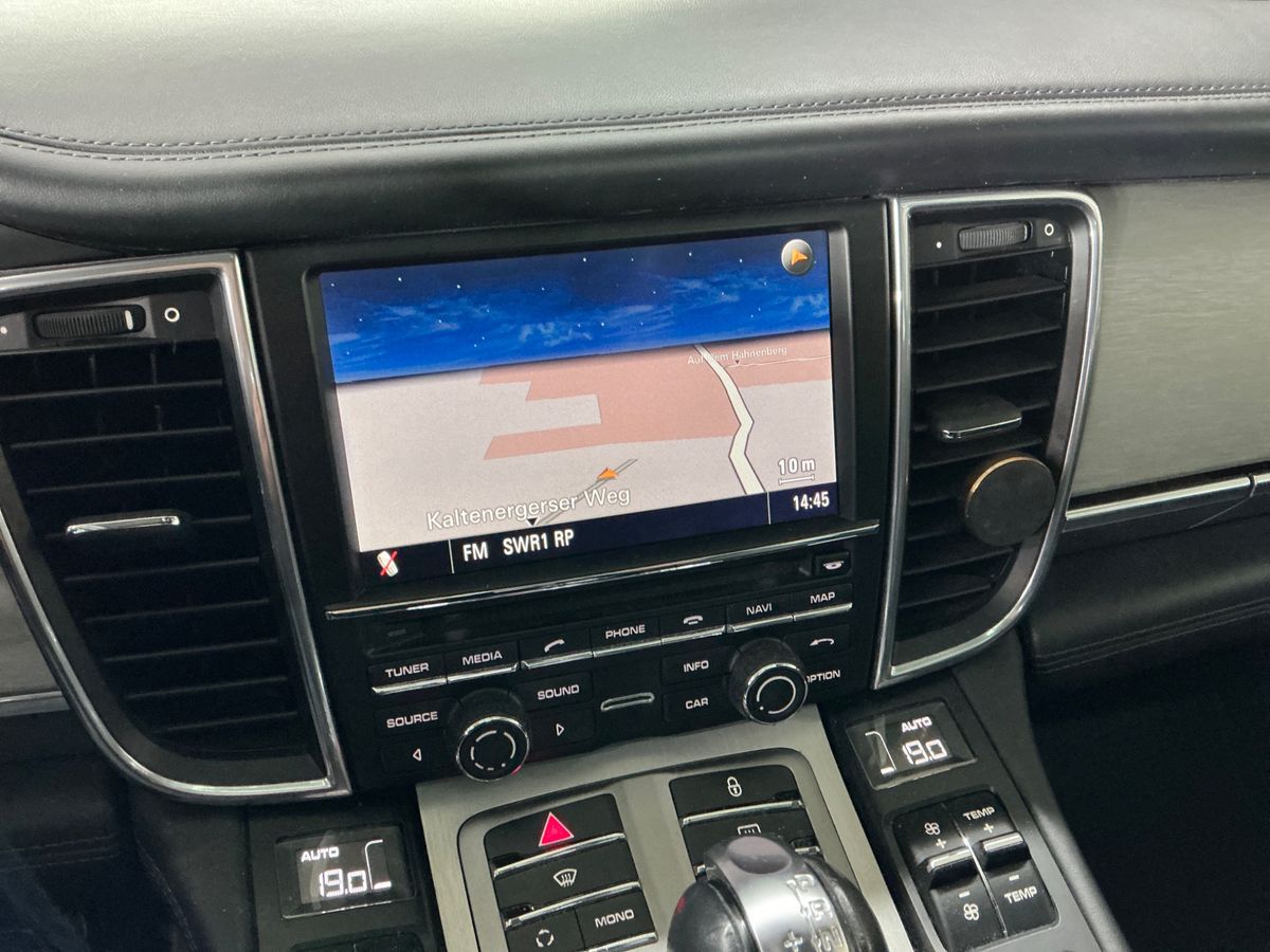 Porsche Panamera 2012 — photo 45
