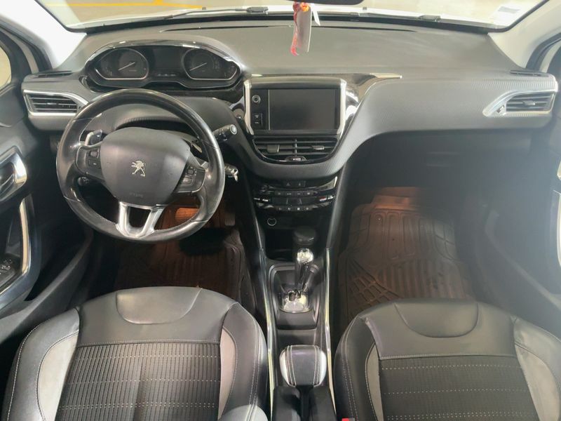 Peugeot 2008 1.6 e-HDi Allure — zdjęcie 12