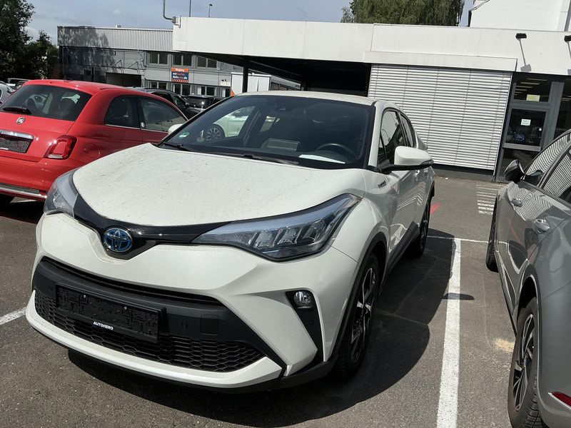 Toyota C-HR 1.8 Hybrid Team D — zdjęcie 2
