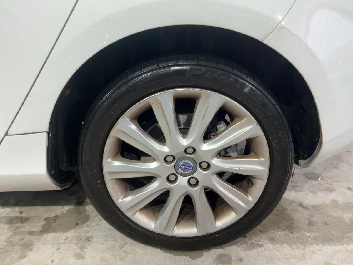 Volvo V40 2013 — photo 6