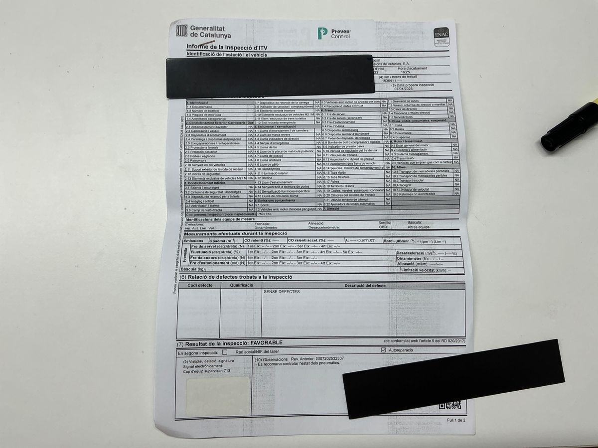 Volvo V40 2013 — photo 29