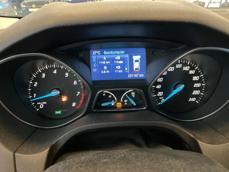 Ford Focus 1.6 EcoBoost Titanium 2012 – снимка 4