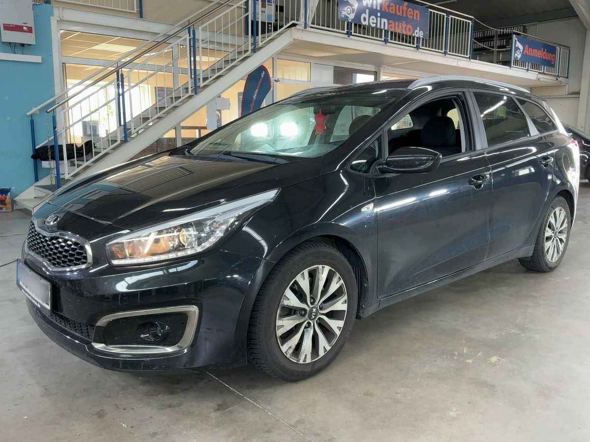 Kia cee'd 2018 — photo 1