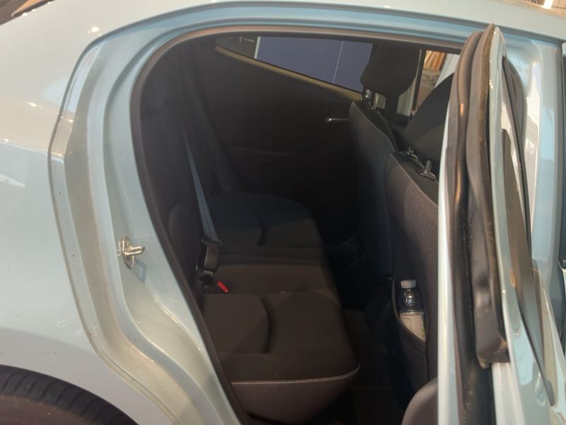 Mazda 2 1.5 Skyactiv-G Mild-Hybrid Exclusive-Line — zdjęcie 14