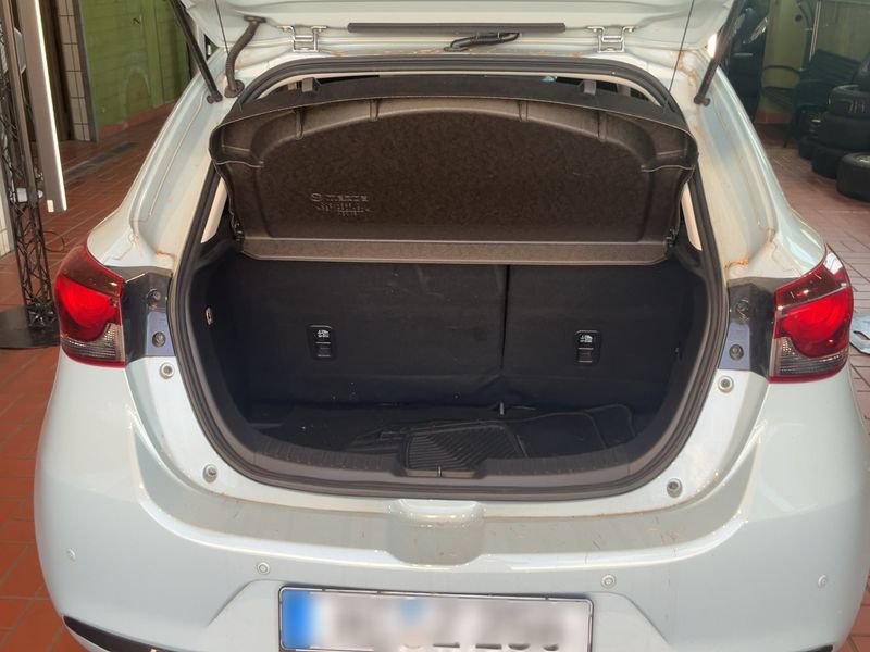 Mazda 2 1.5 Skyactiv-G Mild-Hybrid Exclusive-Line — zdjęcie 10