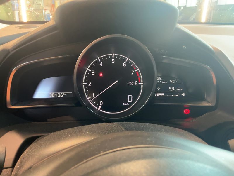 Mazda 2 1.5 Skyactiv-G Mild-Hybrid Exclusive-Line — zdjęcie 13