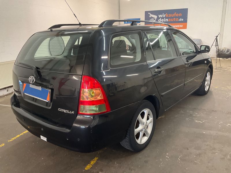 Toyota Corolla 1.6 Sol — zdjęcie 2