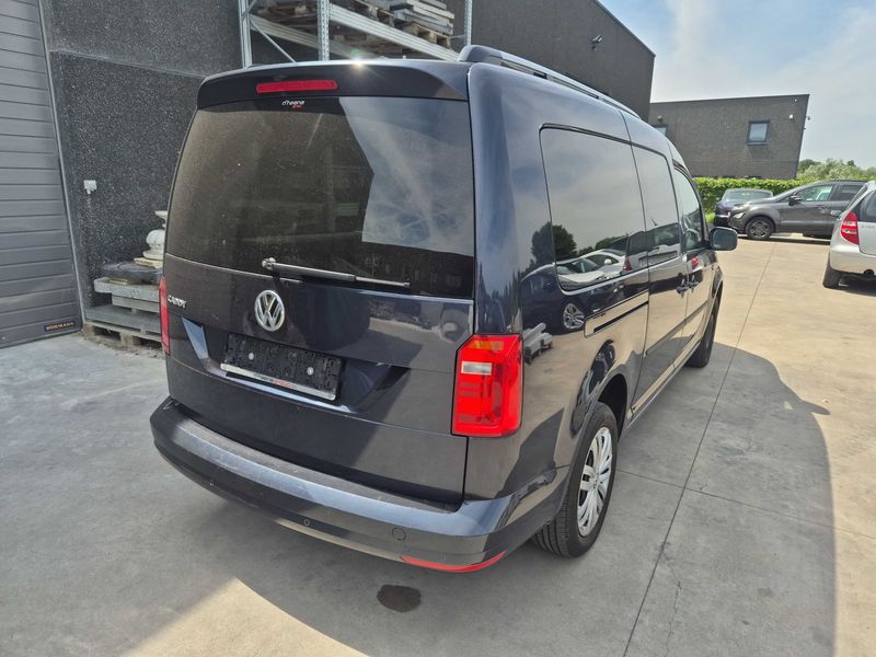Volkswagen Caddy 1.4 TSI Maxi Trendline BlueMotion Tech — zdjęcie 5