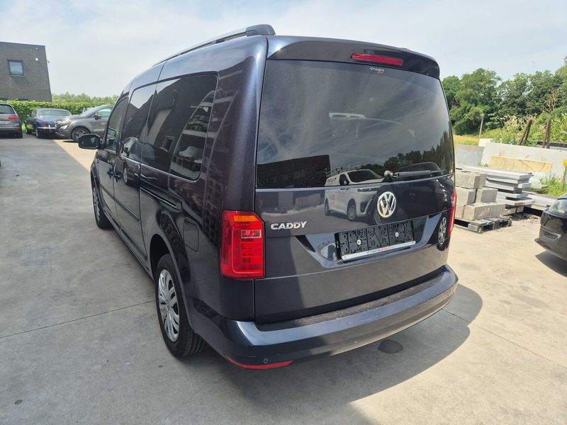 Volkswagen Caddy 1.4 TSI Maxi Trendline BlueMotion Tech — zdjęcie 3