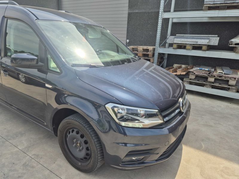 Volkswagen Caddy 1.4 TSI Maxi Trendline BlueMotion Tech — zdjęcie 6