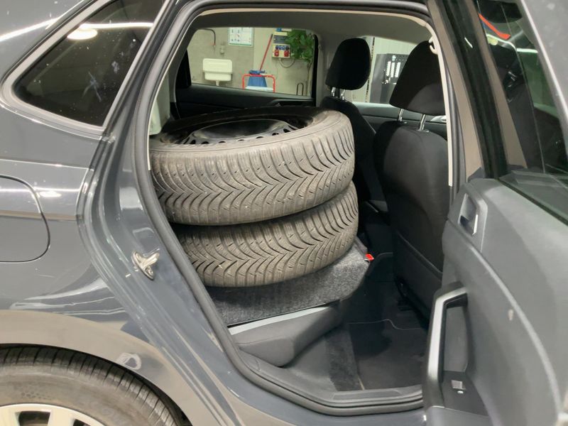 Volkswagen Polo 1.6 TDI Highline — zdjęcie 14