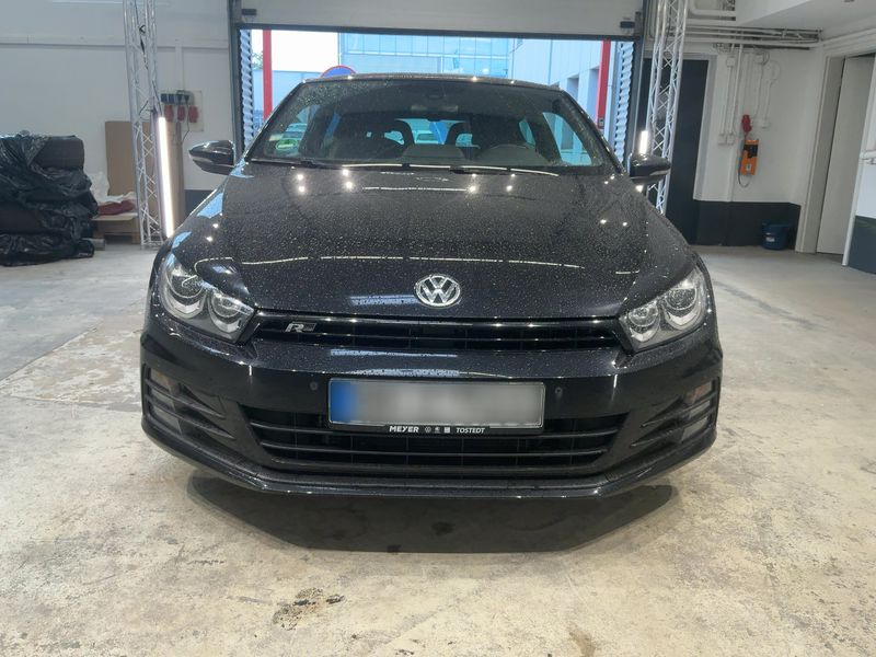 Volkswagen Scirocco 2.0 TSI BlueMotion Tech — zdjęcie 9