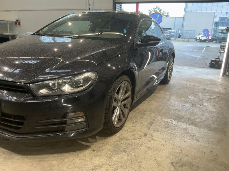 Volkswagen Scirocco 2.0 TSI BlueMotion Tech — zdjęcie 2