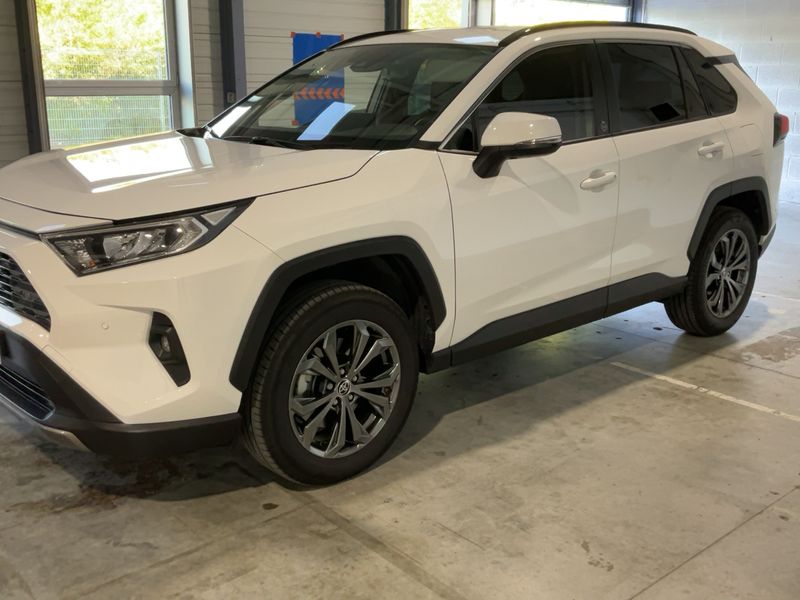 Toyota RAV 4 2.5 Hybrid 30 Years — zdjęcie 2