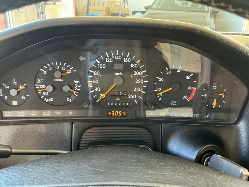 Mercedes-Benz S-Klasse 600 SEC S V12 — zdjęcie 13
