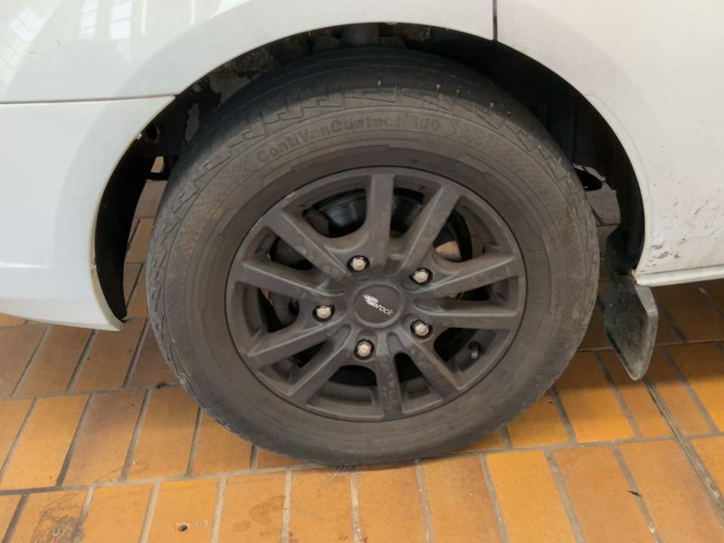 Ford Transit 2.2 TDCi 300 L1 Tourneo Trend 2015 – снимка 3