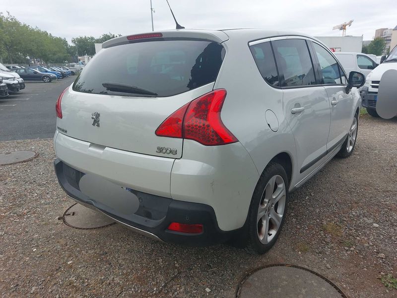 Peugeot 3008 2.0 HDi Féline — zdjęcie 5