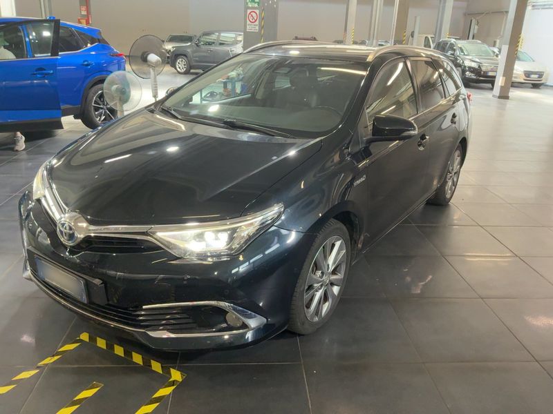 Auris Touring Sports 1.8 Hybrid Lounge