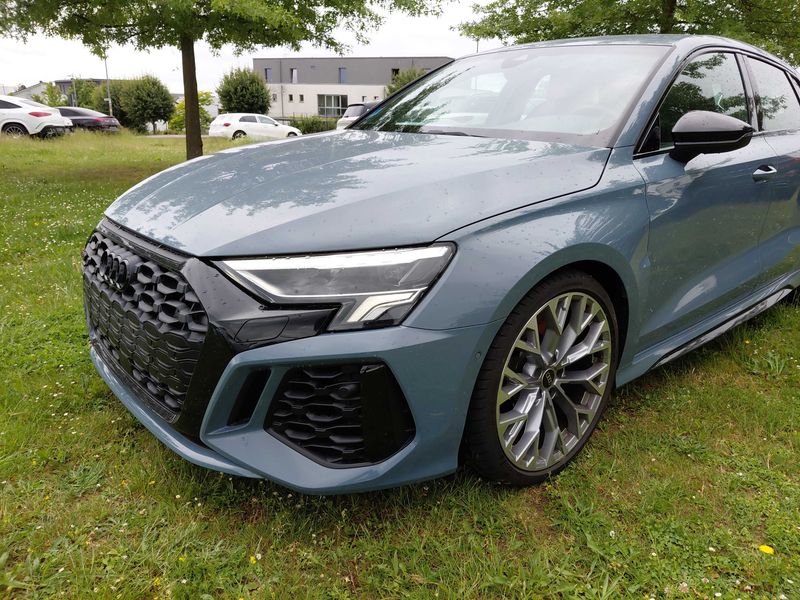 Audi RS 3 Sportback 2.5 TFSI quattro — zdjęcie 2