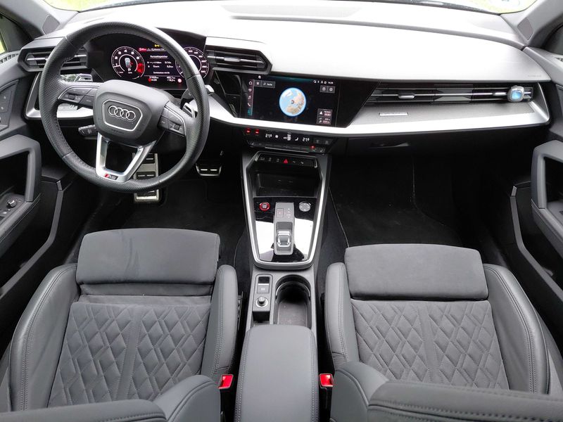 Audi RS 3 Sportback 2.5 TFSI quattro — zdjęcie 11