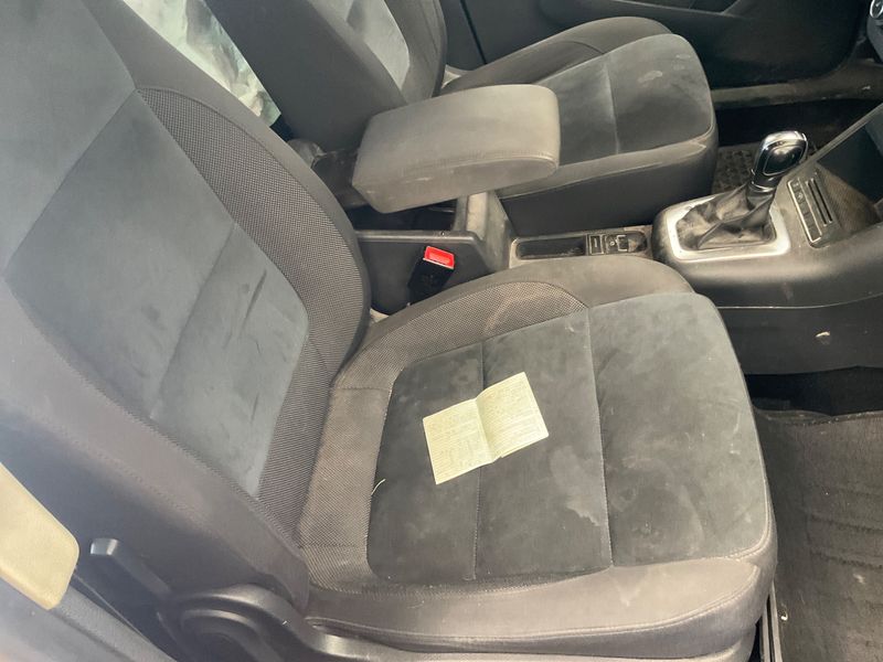 Volkswagen Tiguan 2.0 TDI Sport & Style 4Motion 2012 – снимка 44