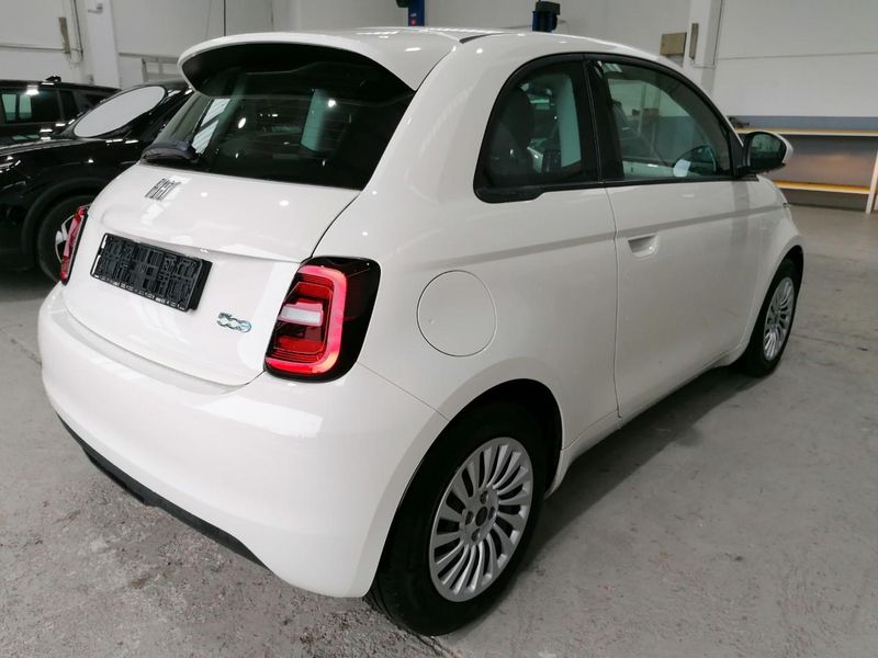 Fiat 500e electric drive 70 kW — zdjęcie 3