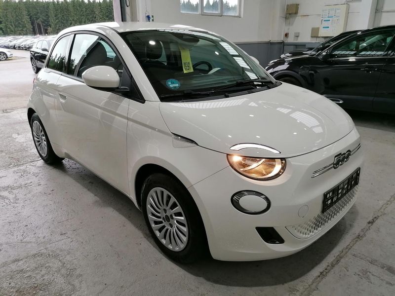 Fiat 500e electric drive 70 kW — zdjęcie 4