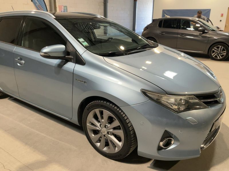 Toyota Auris Touring Sports 1.8 Hybrid Style — zdjęcie 8
