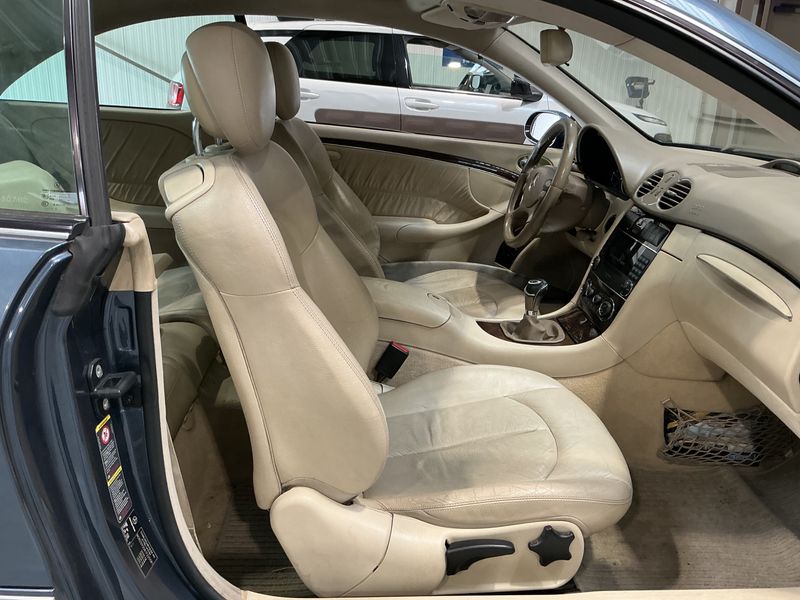 Mercedes-Benz CLK-Klasse CLK 220 CDI Elegance — zdjęcie 3
