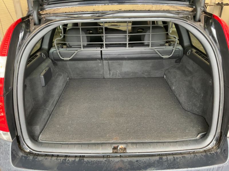 Volvo XC70 2.4 D5 Edition AWD — zdjęcie 10