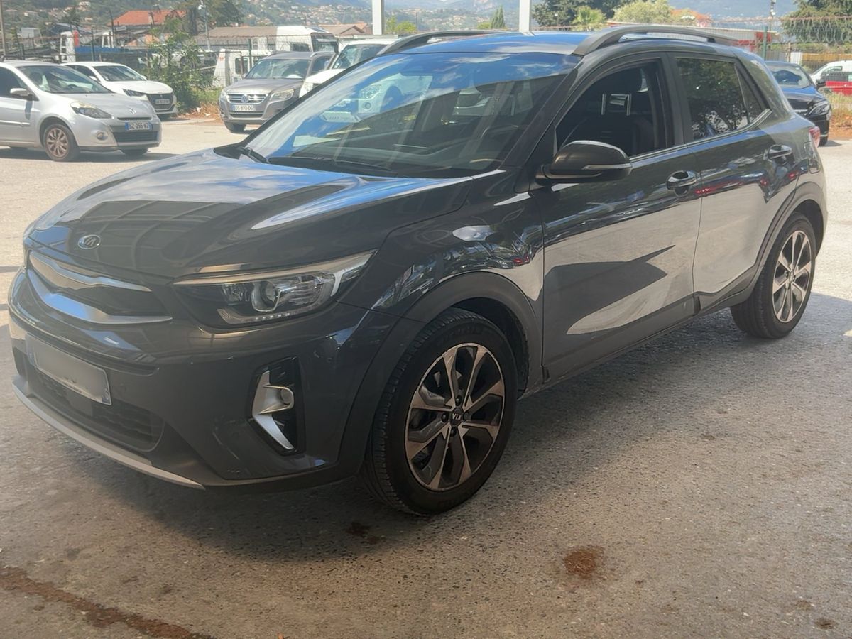 Kia Stonic 2020 — photo 1