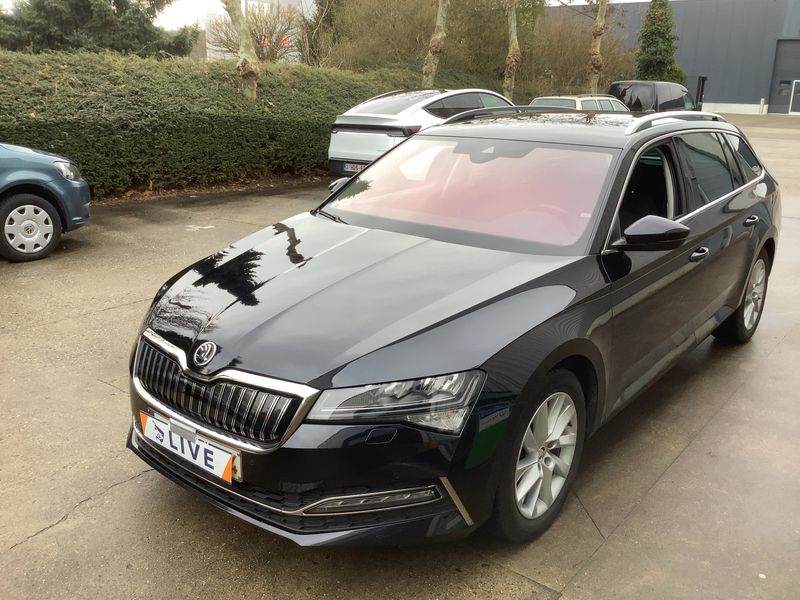 Superb 1.4 Plug-in Hybrid Style iV