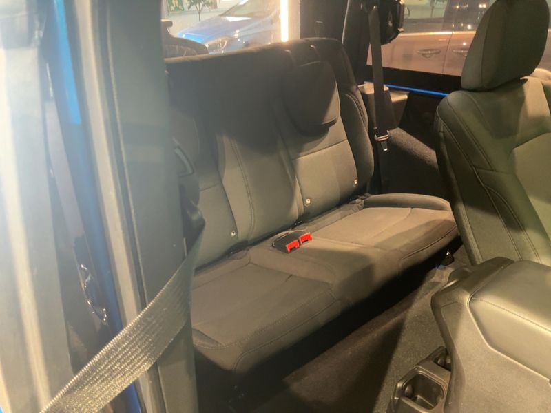 Jeep Wrangler 2.0 TGDi Sport — zdjęcie 14