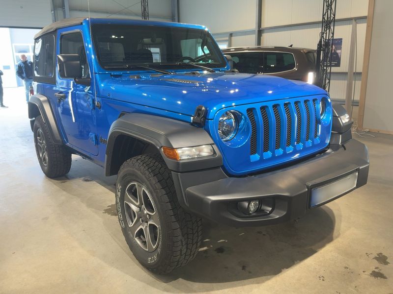 Jeep Wrangler 2.0 TGDi Sport — zdjęcie 8
