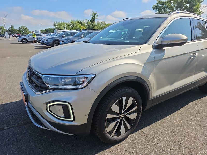 Volkswagen T-Roc 1.5 TSI ACT Move — zdjęcie 2