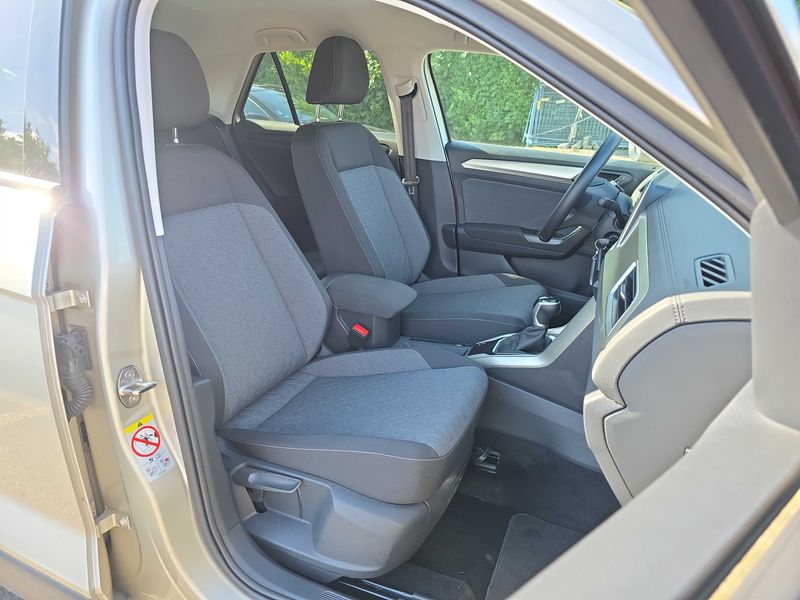Volkswagen T-Roc 1.5 TSI ACT Move — zdjęcie 10