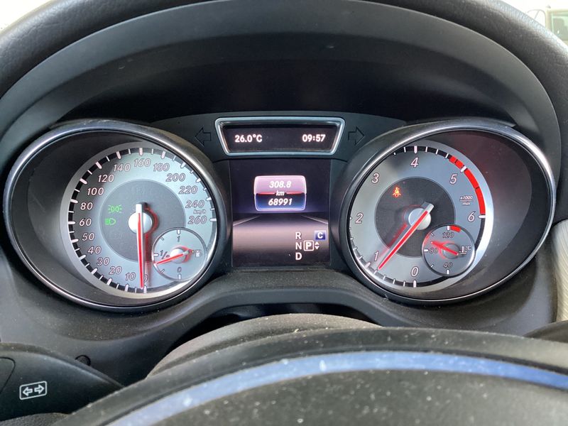 Mercedes-Benz GLA-Klasse GLA 200 d Urban — zdjęcie 13
