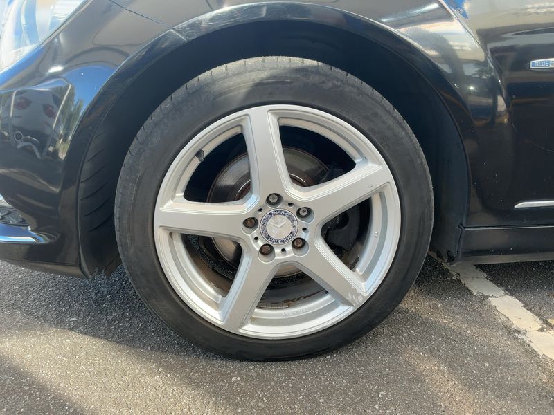 Mercedes-Benz C-Klasse C 220 CDI T BlueEfficiency Avantgarde 2011 – снимка 3