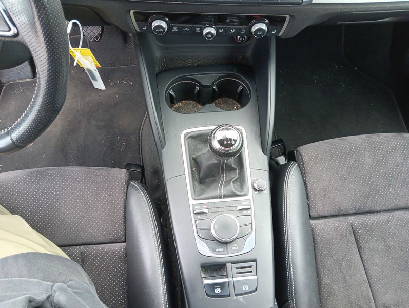 Audi A3 Sportback 2.0 TDI S line Sportpaket — zdjęcie 23