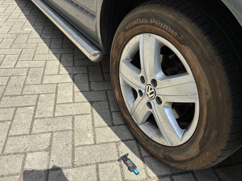 Volkswagen T5 Transporter 2.0 TDI Kasten Edition — zdjęcie 16