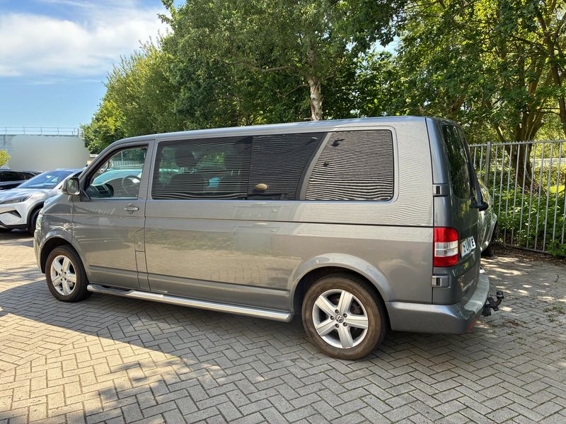 Volkswagen T5 Transporter 2.0 TDI Kasten Edition — zdjęcie 3