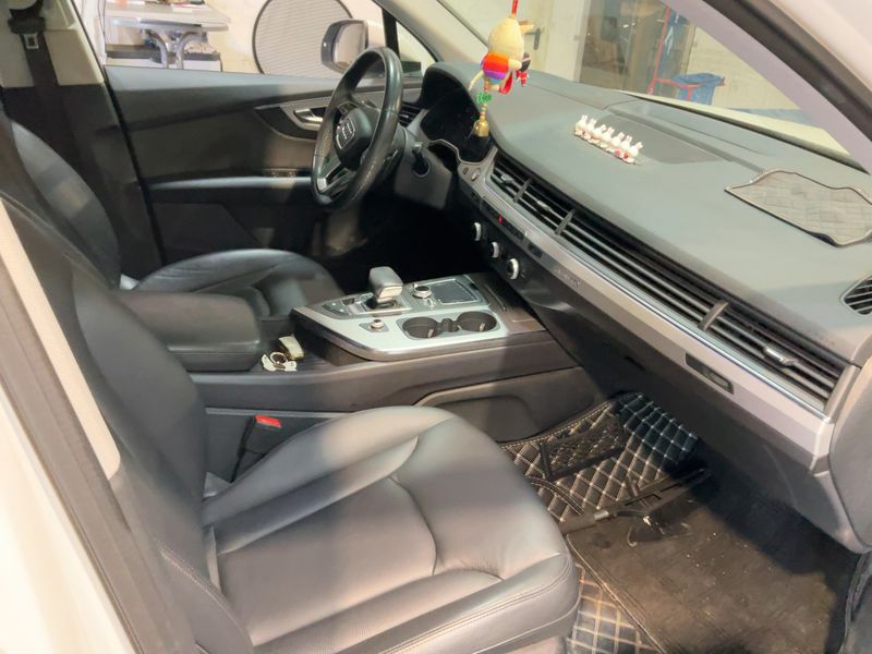 Audi Q7 45 TDI quattro — zdjęcie 11