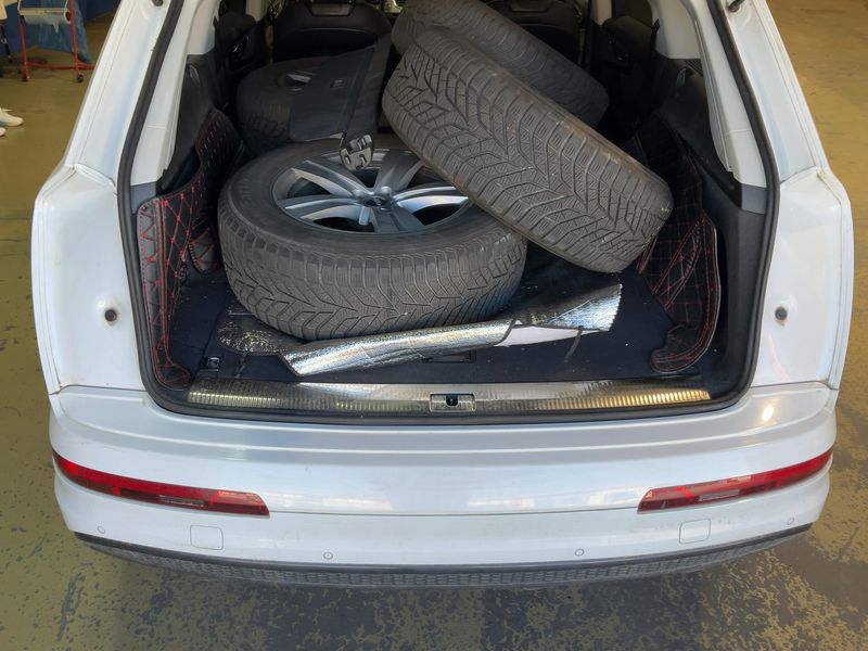 Audi Q7 45 TDI quattro — zdjęcie 10