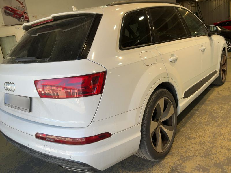 Audi Q7 45 TDI quattro — zdjęcie 6