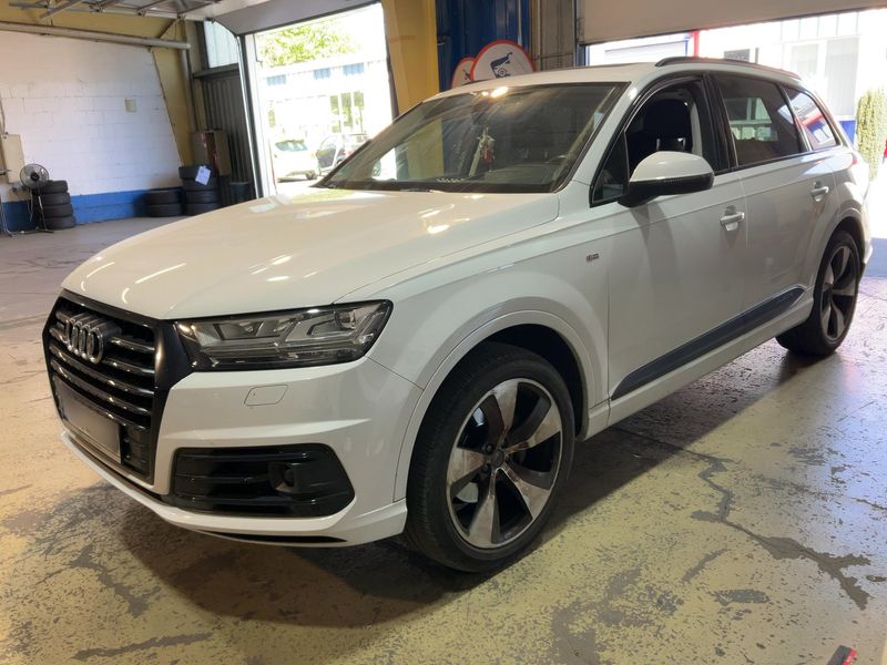 Audi Q7 45 TDI quattro — zdjęcie 1