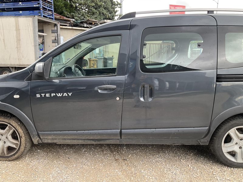 Dacia Dokker 1.2 TCe Stepway — zdjęcie 4