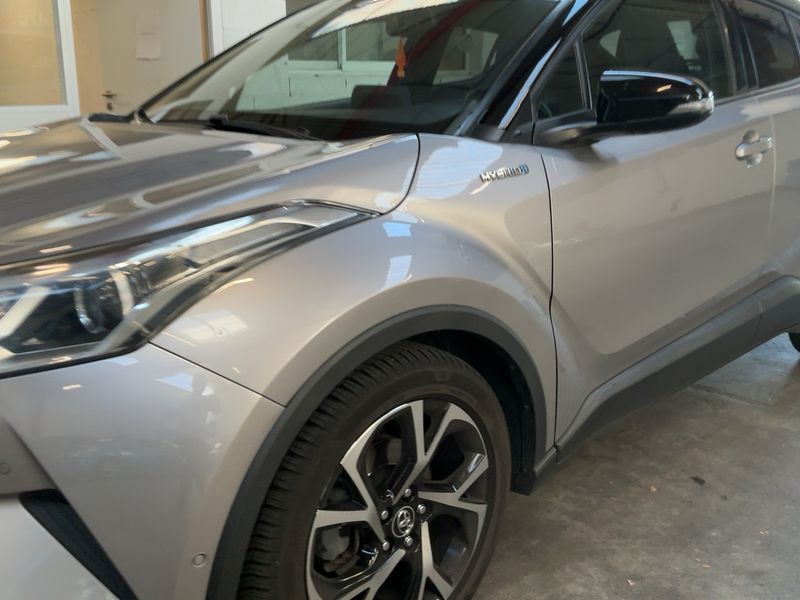 Toyota C-HR 1.8 Hybrid Graphic — zdjęcie 2