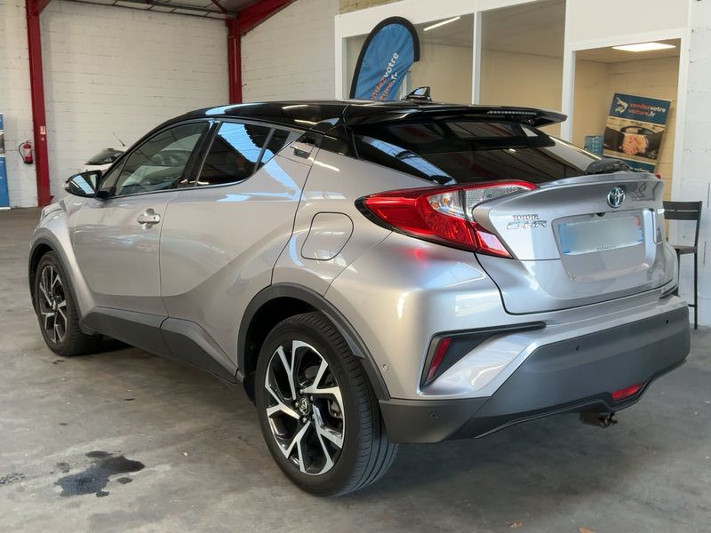 Toyota C-HR 1.8 Hybrid Graphic — zdjęcie 3