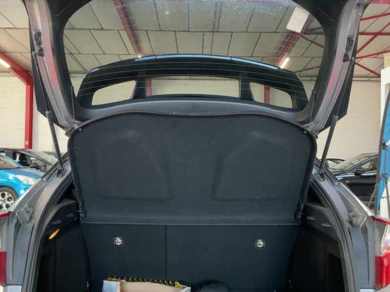 Toyota C-HR 1.8 Hybrid Graphic — zdjęcie 10