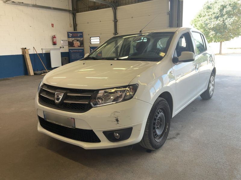 Dacia Sandero 1.2 Laureate 2015 – снимка 1